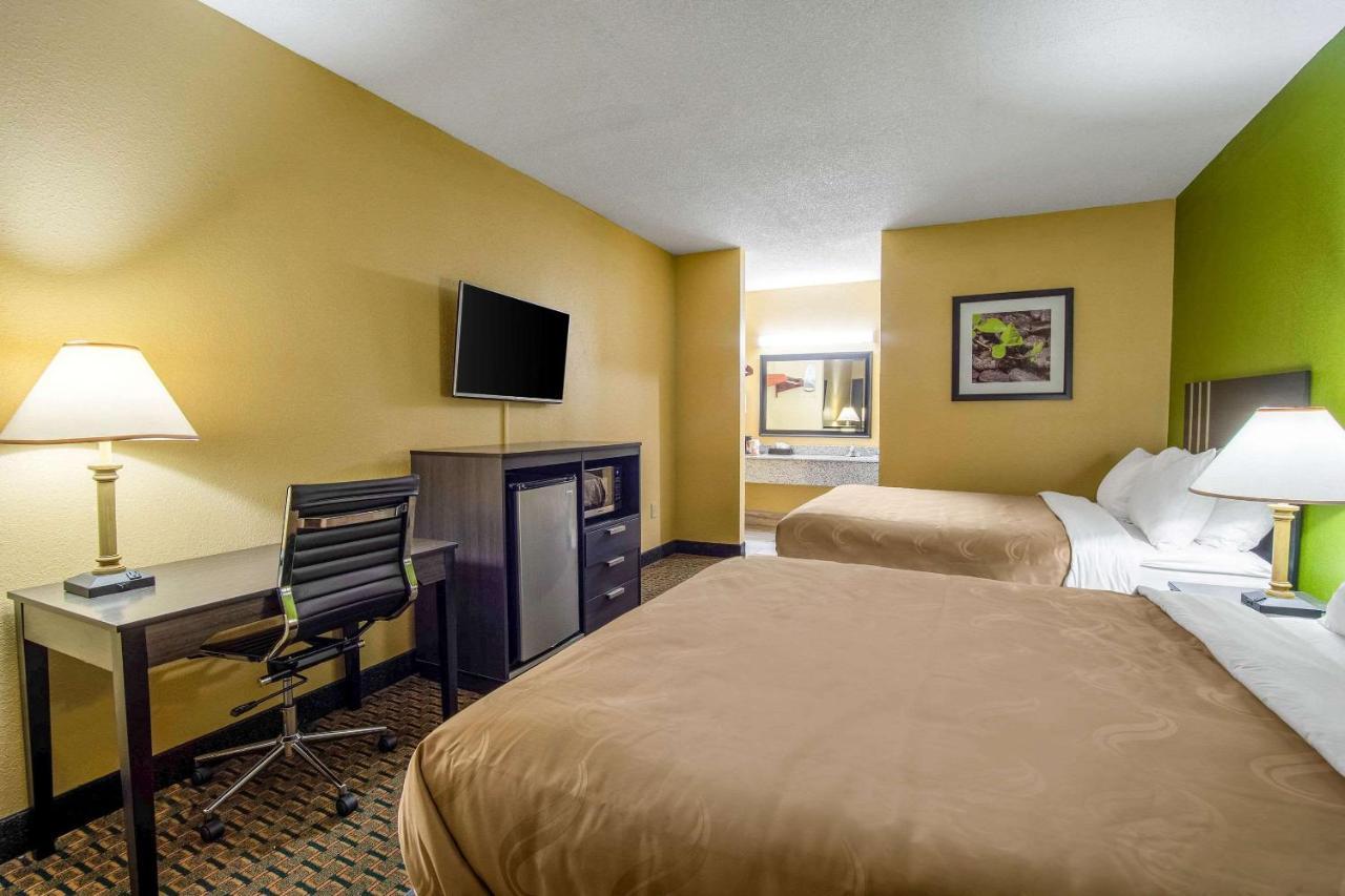 Quality Inn West Columbia - Cayce Bagian luar foto