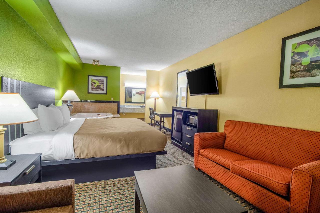 Quality Inn West Columbia - Cayce Bagian luar foto