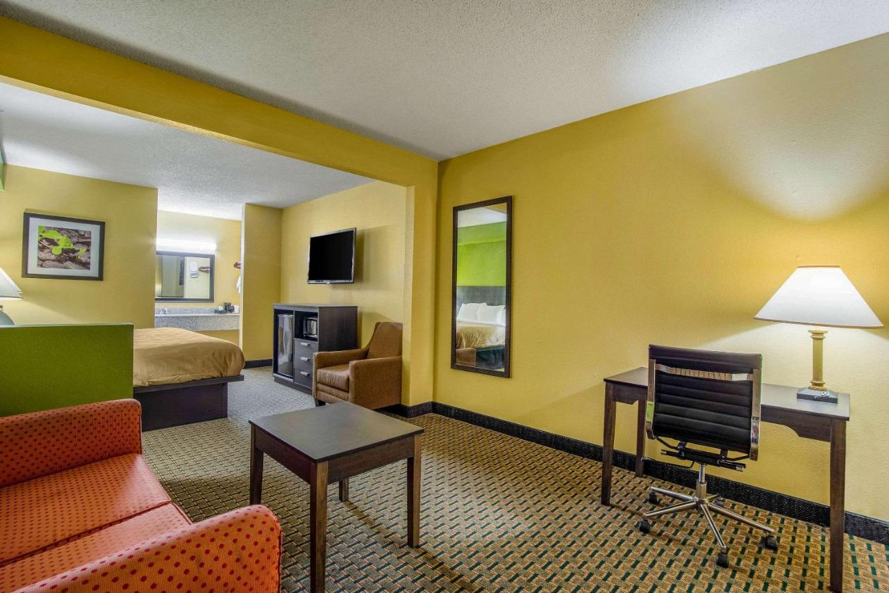 Quality Inn West Columbia - Cayce Bagian luar foto
